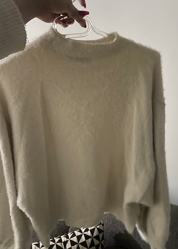 Kadın Beyaz Kürk Detaylı Örgü Kazak - Görsel 2