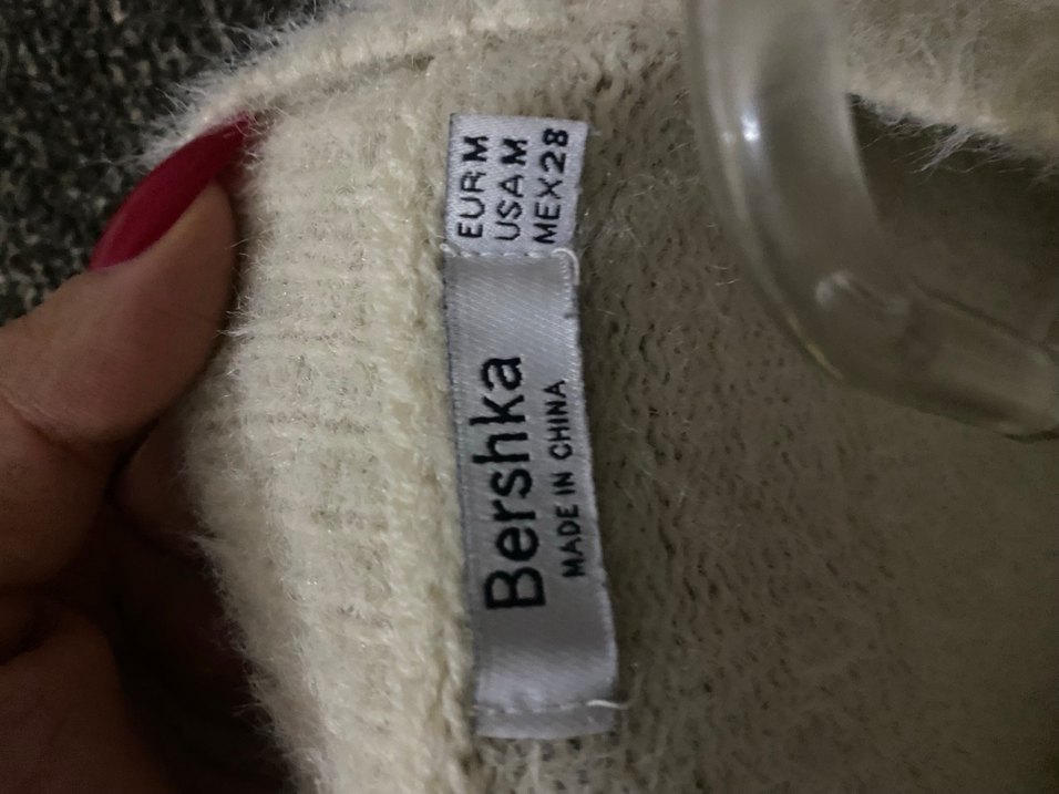 Kadın Beyaz Kürk Detaylı Örgü Kazak - Görsel 3