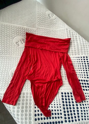 Kırmızı Uzun Kollu Drapeli Straplez Bluz - Görsel 2