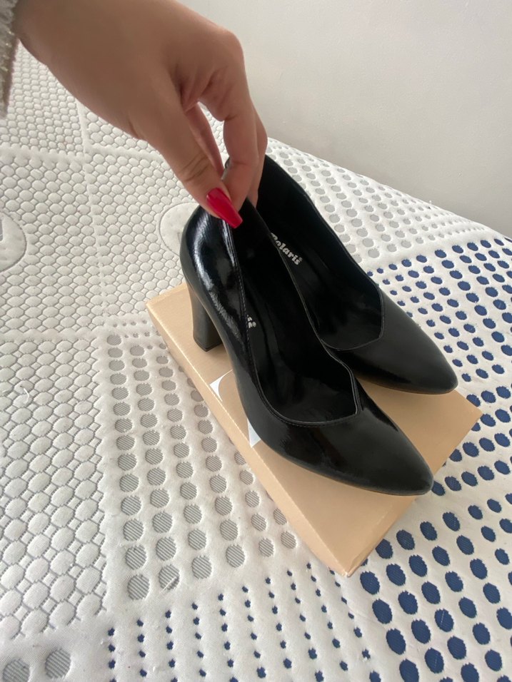 Parlak Siyah Yılan Desenli Stiletto Topuklu - Görsel 3