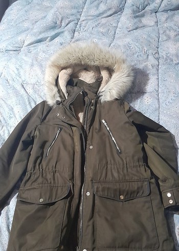 zara m beden kürklü mont çok sıcak bir mont - Görsel 3