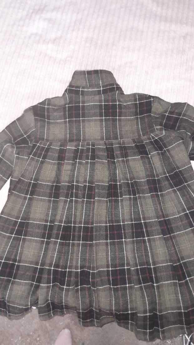 Düğmeli, uzun kollu, gevşek kesim kadın gömlek - Görsel 3