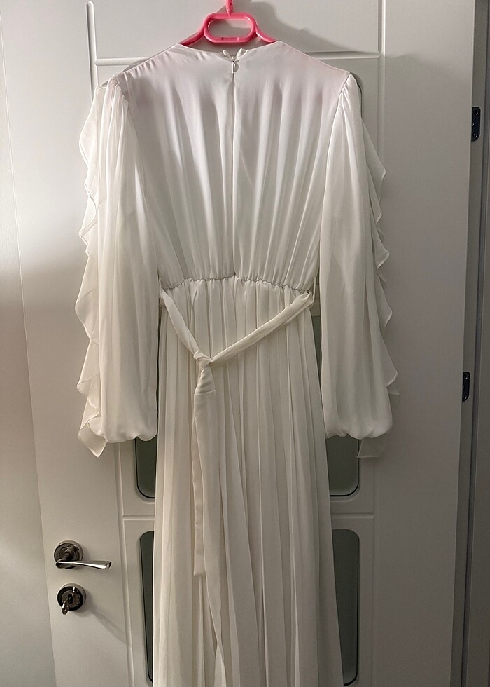 Tesettüre uygun Nikah elbisesi - Görsel 2