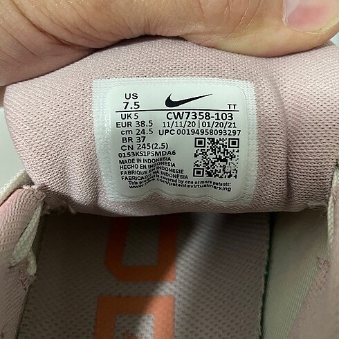 38,5 Beden çeşitli Renk Nike Pegasus 38 Spor Koşu Ayakkabısı