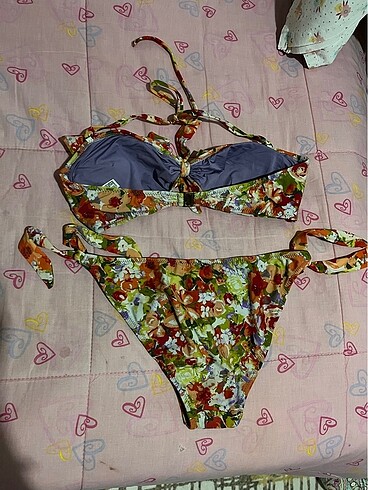 Diğer Dedenli bikini takımı