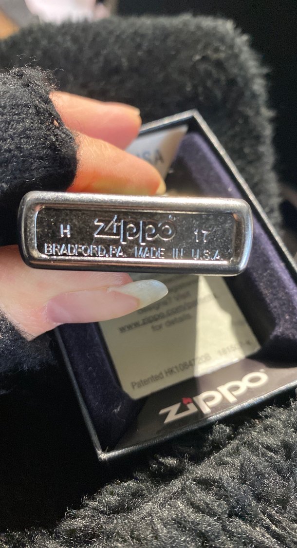 Zippo Yeşil Yonca Desenli Çakmak orijinal - Görsel 2