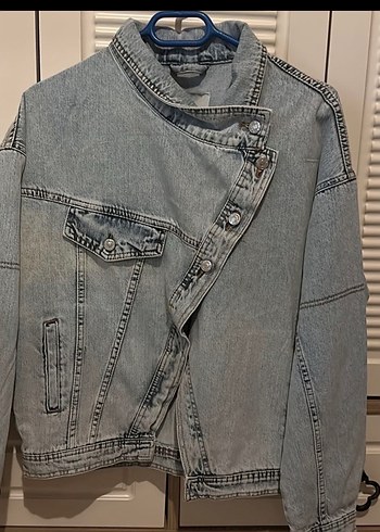 Gri Düğmeli Kadın Denim Ceket