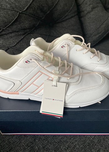 Tommy Hilfiger ürünü
