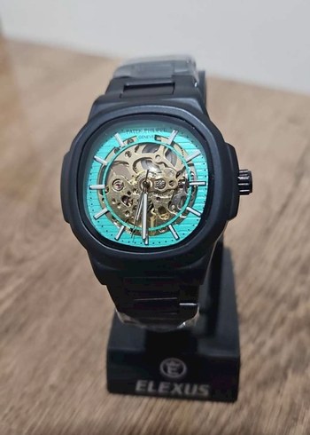 Tissot Turkuaz Detayli Siyah İskeltonlu Saat