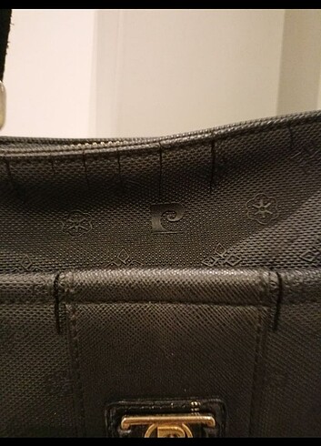  Beden siyah Renk Pierre Cardin postacı çanta