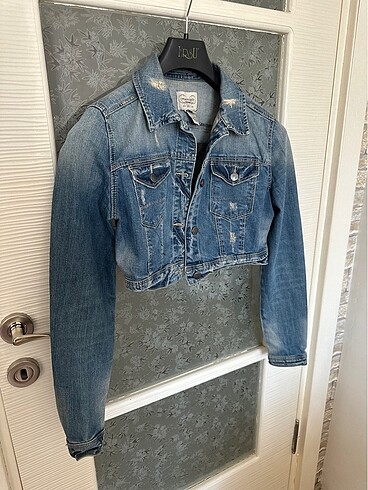 CROP JEAN CEKET