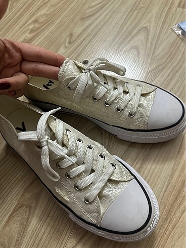 40 Beden beyaz Renk Converse