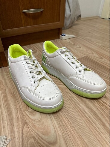 Defacto Beyaz Neon Detay Sneaker