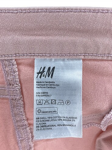 27 Beden pembe Renk H&M Jean / Kot %70 İndirimli.