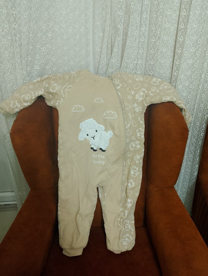 Örgü Detaylı Erkek Bebek Kahverengi Tulum - Görsel 2