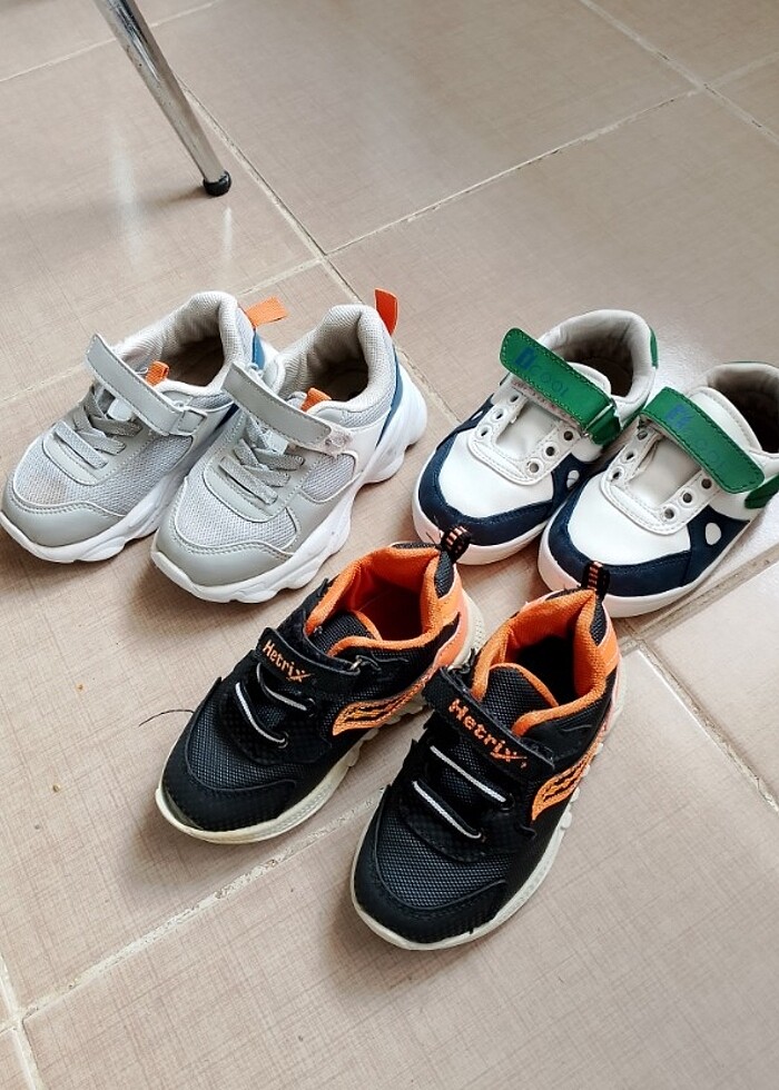 Hepsi iyi durumda erkek çocuk ayakkabı - Görsel 5