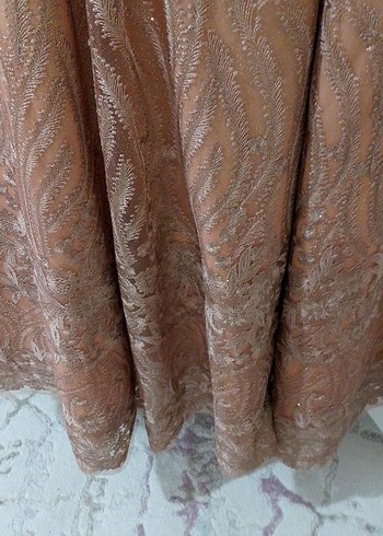 Uzun Bej İşlemeli Kadın Henna Elbisesi - Görsel 3