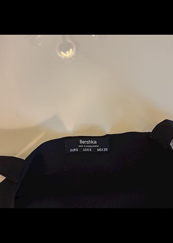 Siyah V Yaka Kemerli Mini Büstiyer - Görsel 3