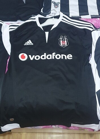 5 ADET BESIKTAS FORMA 1 ADET SWEATSHIRT
