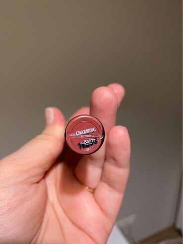  Beden The Balm Likit Ruj