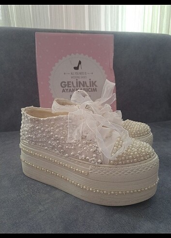 Diğer Converse gelin ayakkabısı