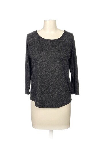 H&M Bluz %70 İndirimli.