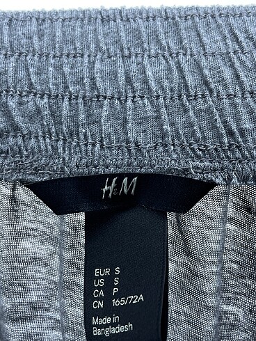 s Beden gri Renk H&M Mini Etek %70 İndirimli.