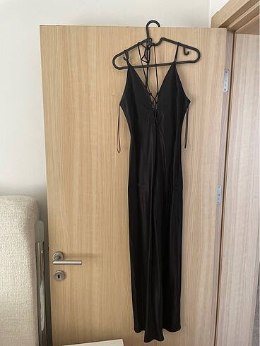 zara saten elbise