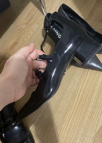 38 Beden siyah Renk Siyah Rugan Tokalı Blok Topuklu Kadın Ayakkabı