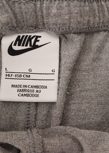 Gri Erkek Spor Şortu Nike Markalı - Görsel 2