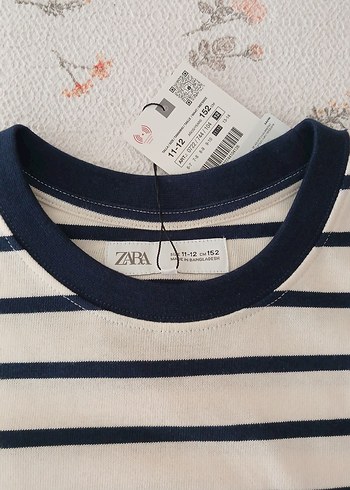 Beyaz lacivert Çizgili Kısa Kollu Tişört - Görsel 2