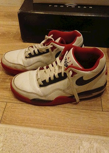 Beyaz Gri Bağcıklı Basketbol Ayakkabısı - Görsel 2