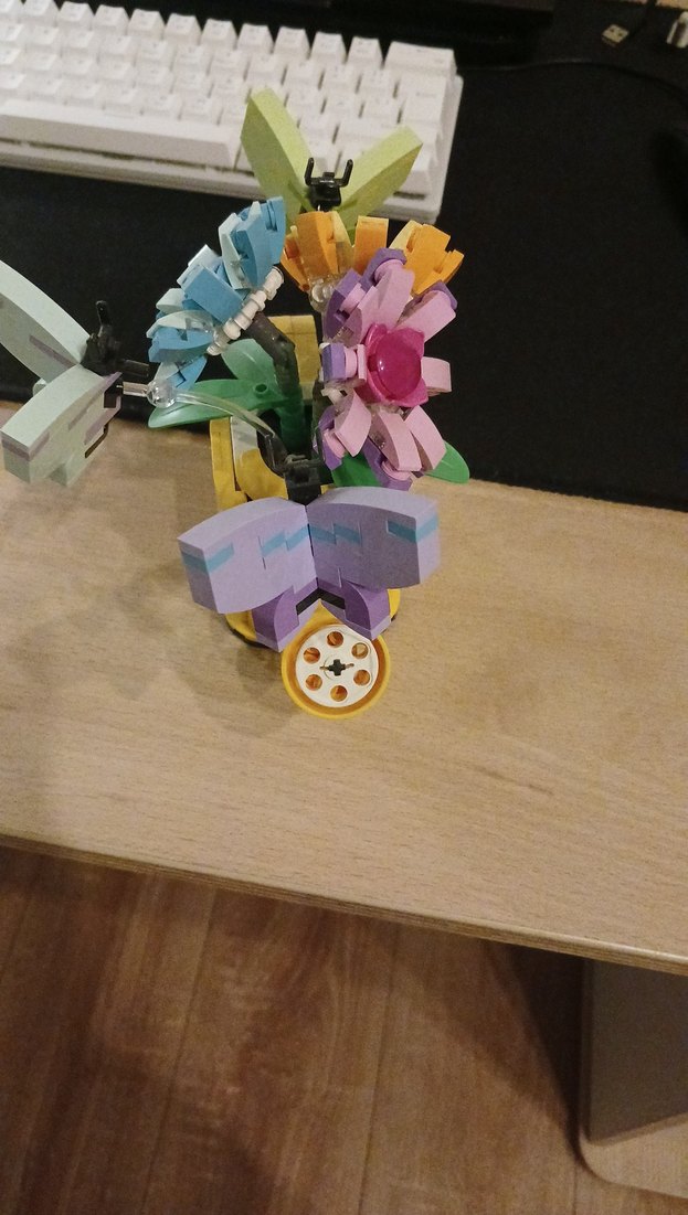 Pastel Renkli Lego Çiçek Aranjmanı - Görsel 2