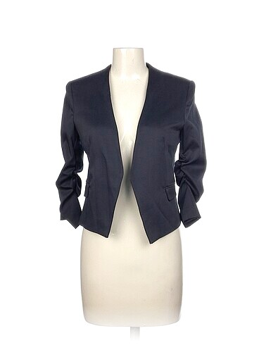 Diğer Blazer %70 İndirimli.