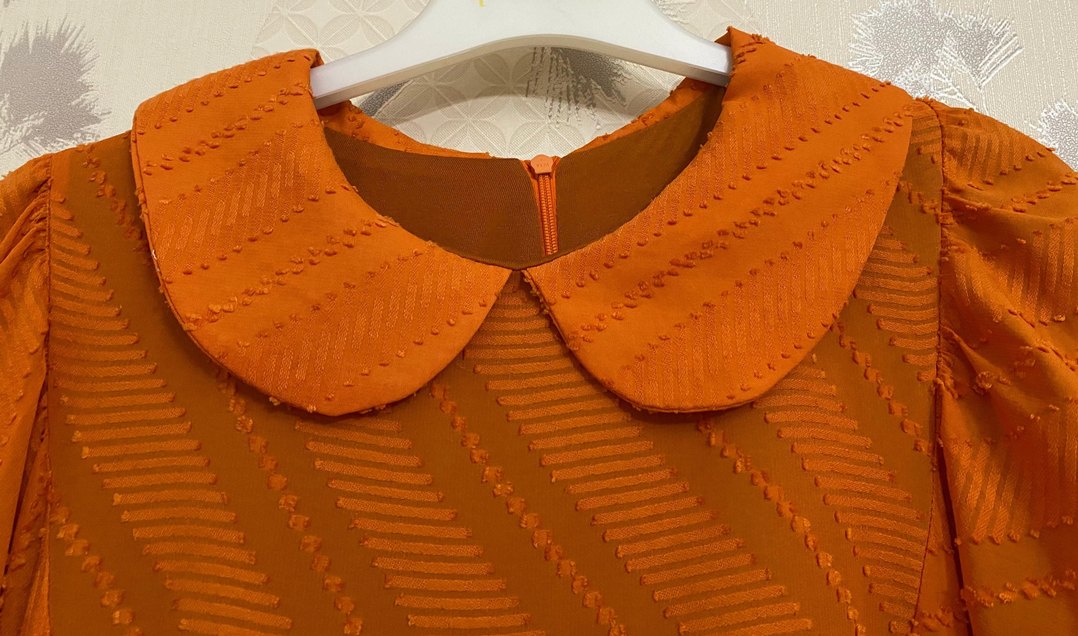 Turuncu Nakışlı Elbise - Görsel 3