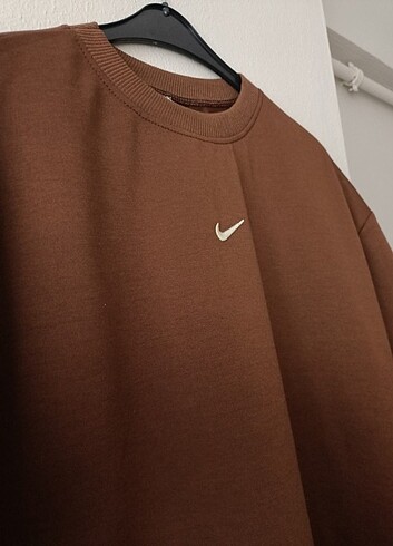 l Beden Nike T-shirt