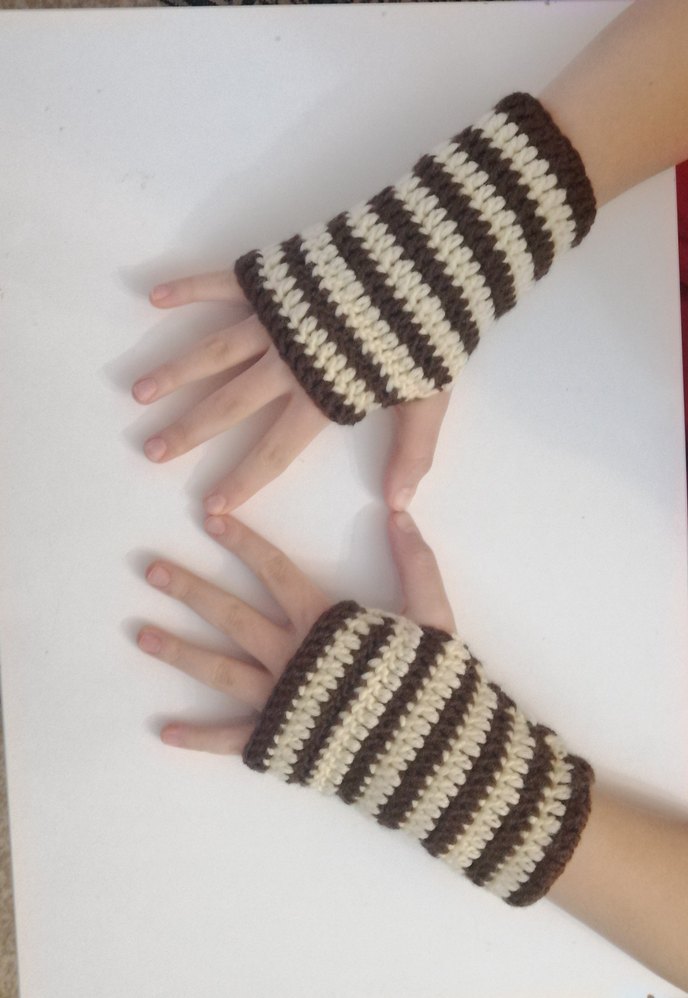 Renkli Örgü Parmaksız Eldivenler - Görsel 3