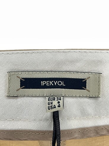 34 Beden ten rengi Renk ipekyol Düz Kesim %70 İndirimli.