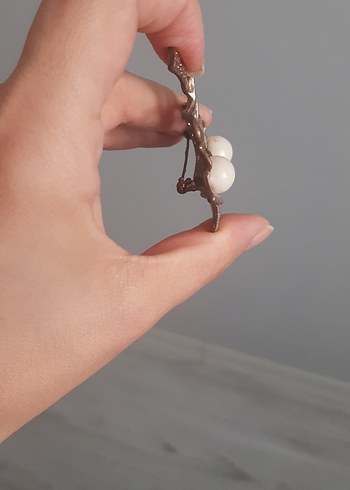 Beden Vintage Beyaz Boncuklu Çiçek Broş