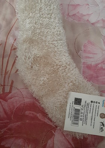 Diğer Beyaz Kadin Peluş Çorap