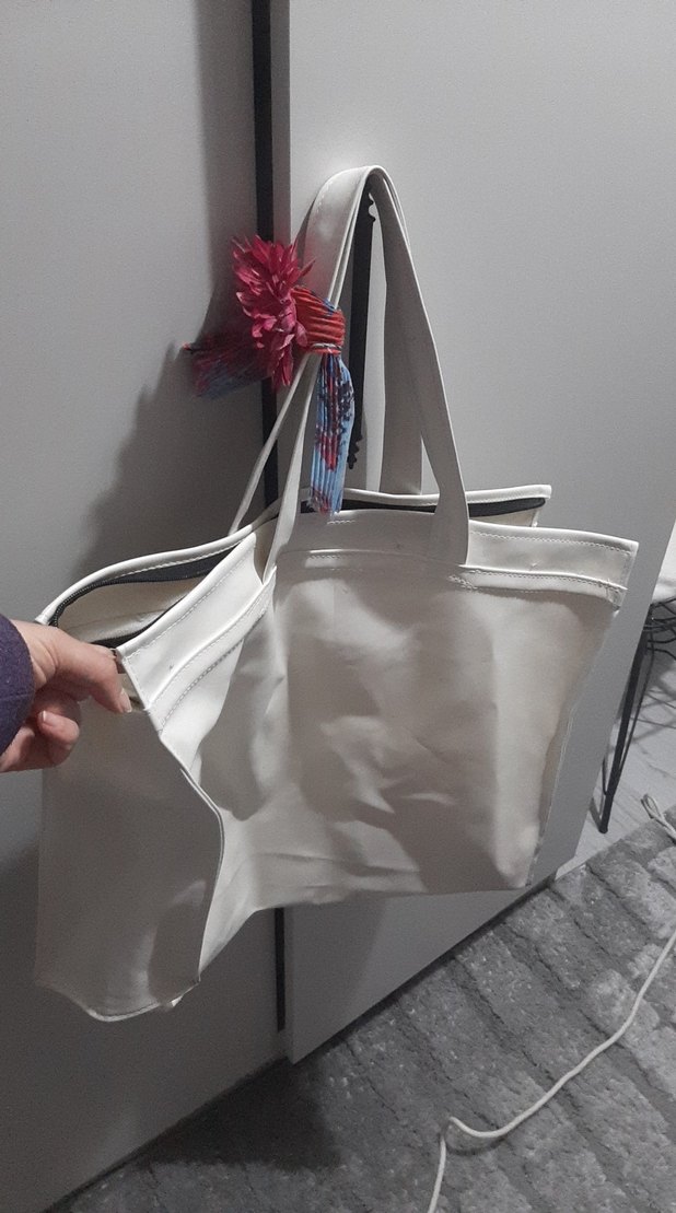 Beyaz Fermuarlı Kadın Çanta - Görsel 2