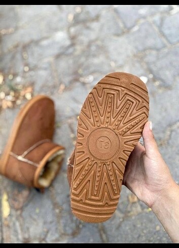 Ugg Bayan bot