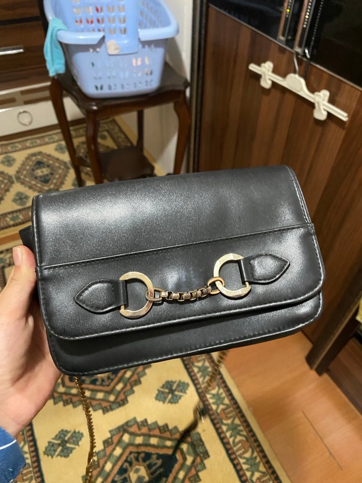 Zincir Detaylı Siyah Yılan Baskılı Deri Çanta - Görsel 2