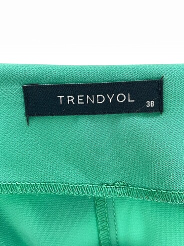 38 Beden yeşil Renk Trendyol & Milla Kumaş Pantolon %70 İndirimli.