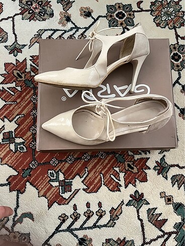 Dekolte stiletto