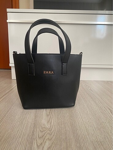 Zara çanta