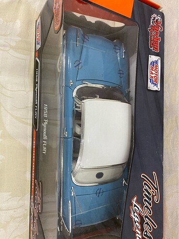  1/18 ÖLÇEK 1958 MODEL PLAYMOUTH FURY DIE-CAST