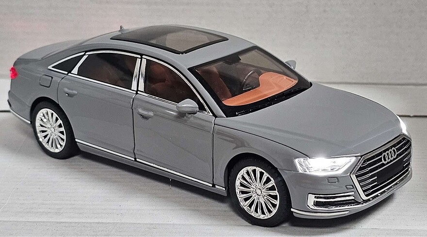 1/24 ÖLÇEK METALİK IŞIKLI 4 KAPI BAGAJ VE KAPUT AÇILIR AUDİ A8 A