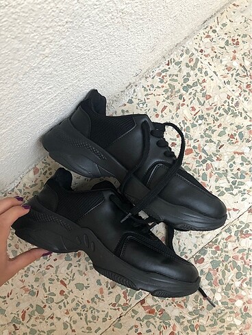 Lc Waikiki siyah spor ayakkabı