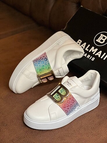 universal Beden A+Kalite BALMAIN BEYAZ VE RENKLİ